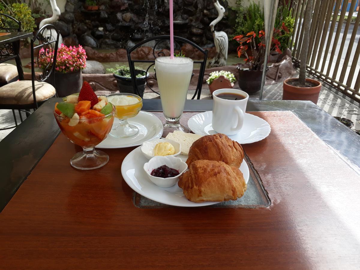 Hotel Golosone Ambato Exterior foto